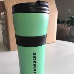 Omg Starbucks tumbler